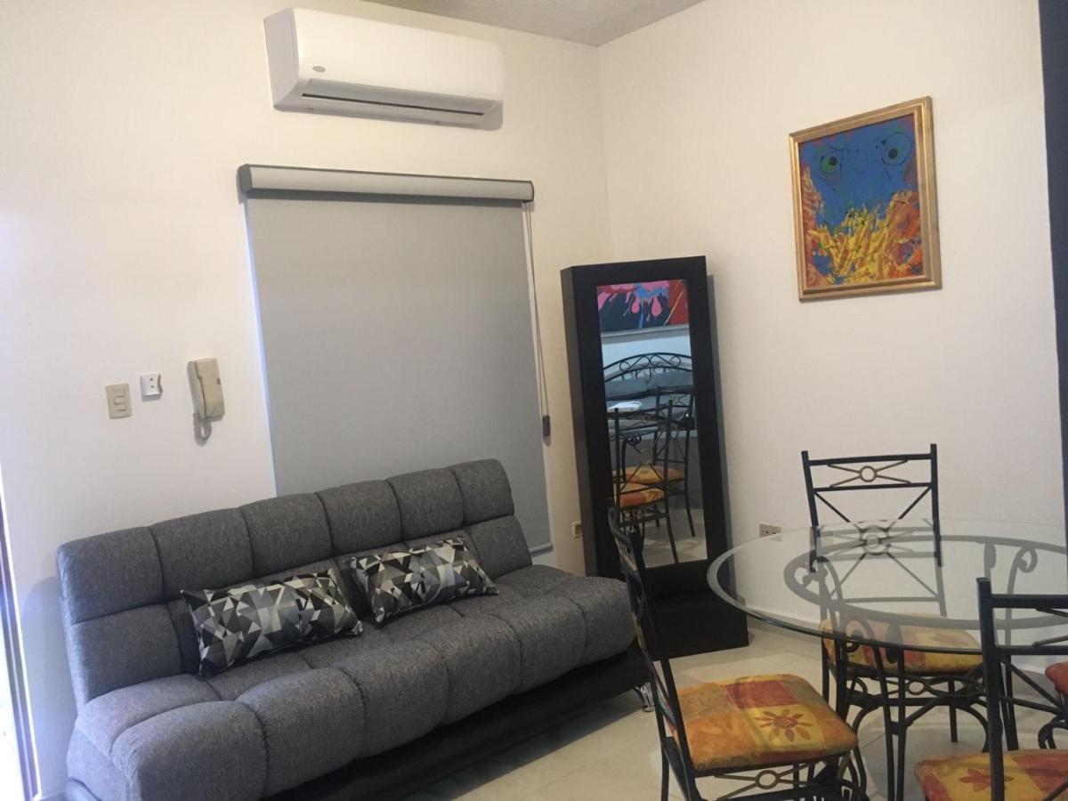 Suites Cervantes Чиуауа Экстерьер фото