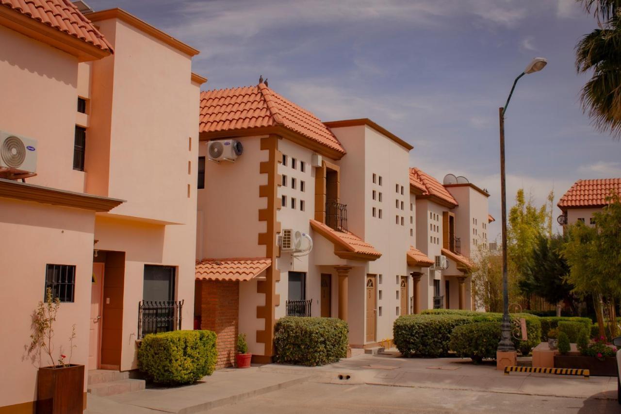 Suites Cervantes Чиуауа Экстерьер фото